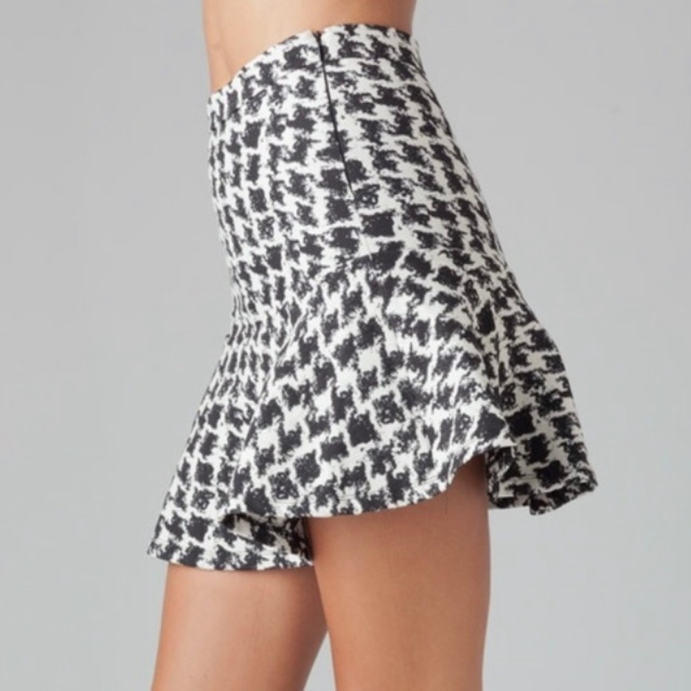 PARKER Mckenna Fit & Flare Mini Skirt sz 2 Waist 26" Black White Houndstooth - Picture 4 of 16